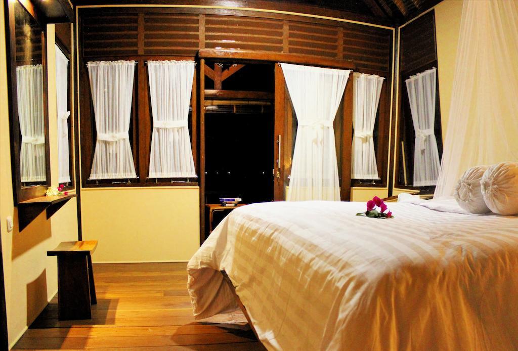 Ary'S Lagoon Bungalow & Hotel Karimunjawa Kamer foto