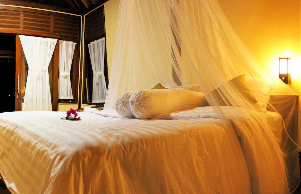 Ary'S Lagoon Bungalow & Hotel Karimunjawa Kamer foto
