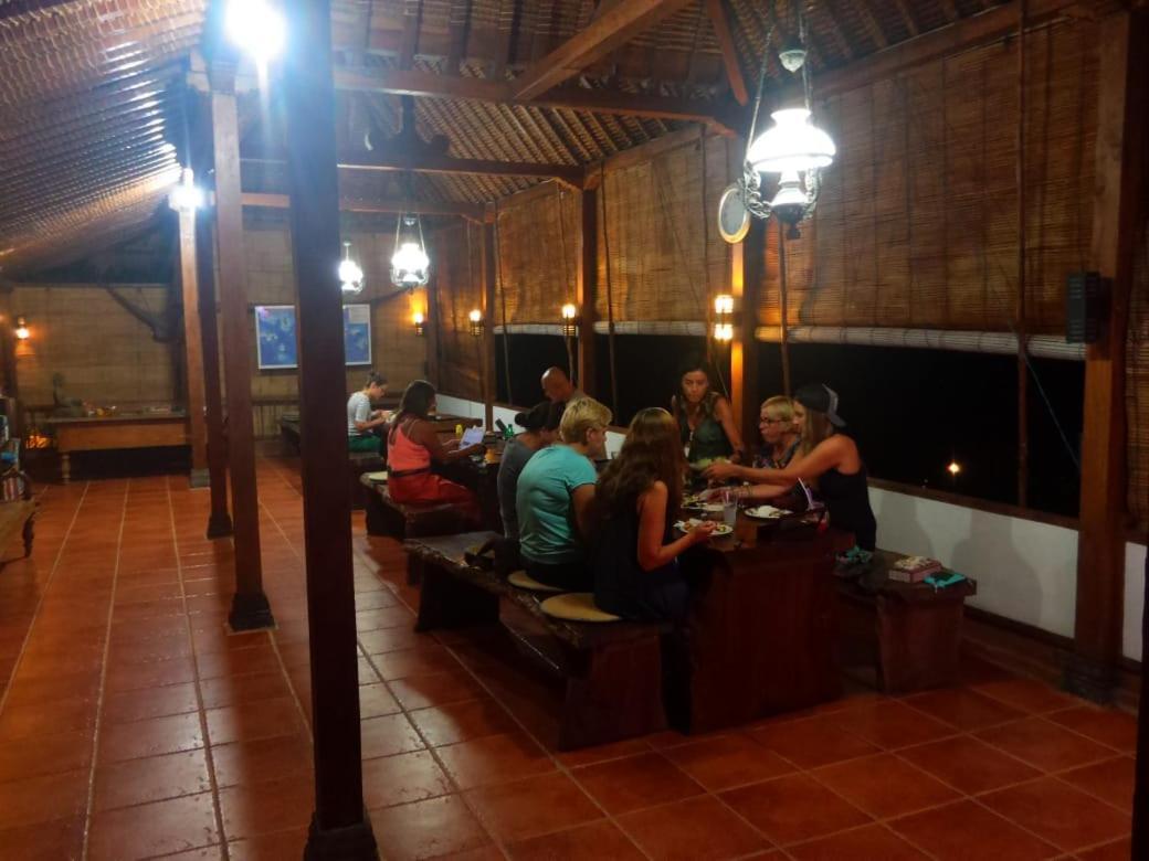 Ary'S Lagoon Bungalow & Hotel Karimunjawa Buitenkant foto